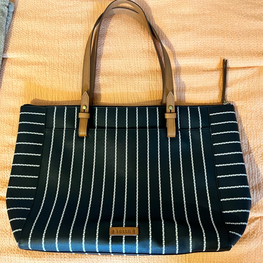 Fossil Tote
